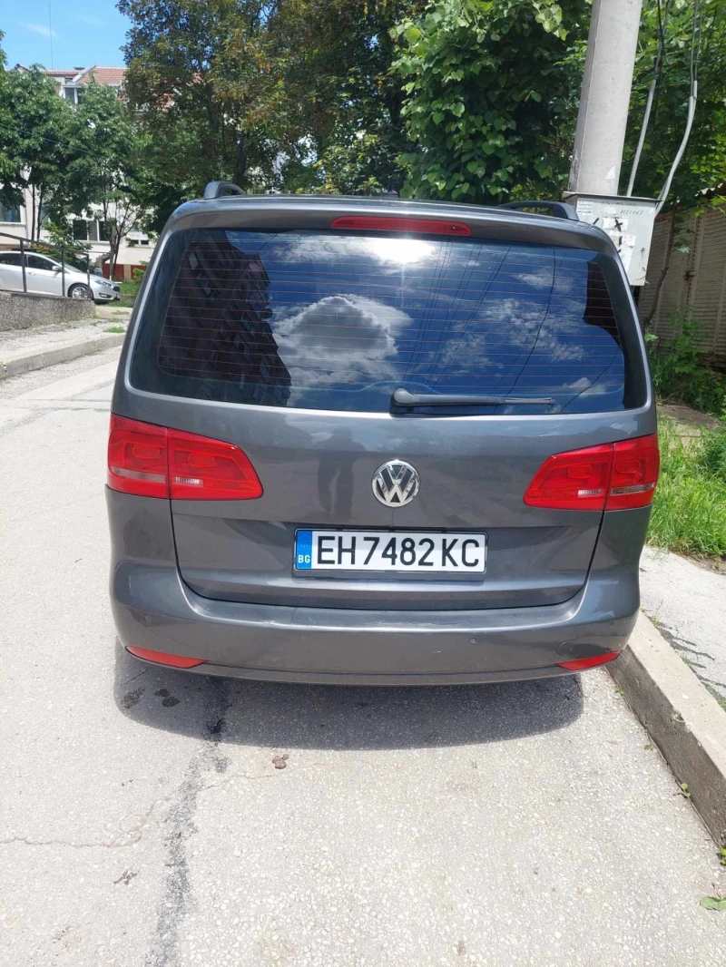 VW Touran, снимка 5 - Автомобили и джипове - 47374279