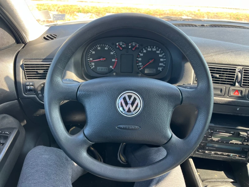 VW Golf 1.4 , снимка 13 - Автомобили и джипове - 47653348