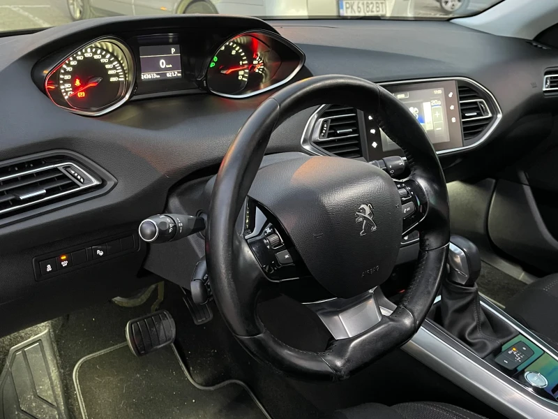 Peugeot 308 2.0HDI AUTO, снимка 9 - Автомобили и джипове - 48104360