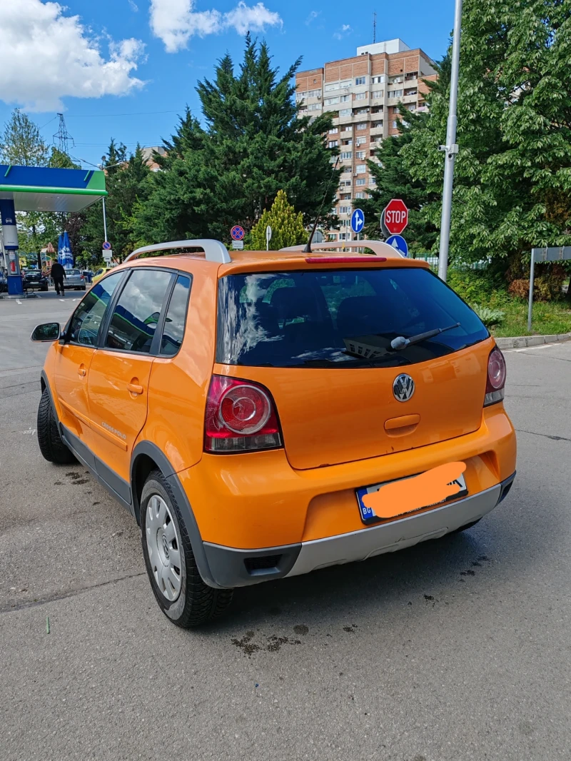 VW Polo, снимка 4 - Автомобили и джипове - 48174331