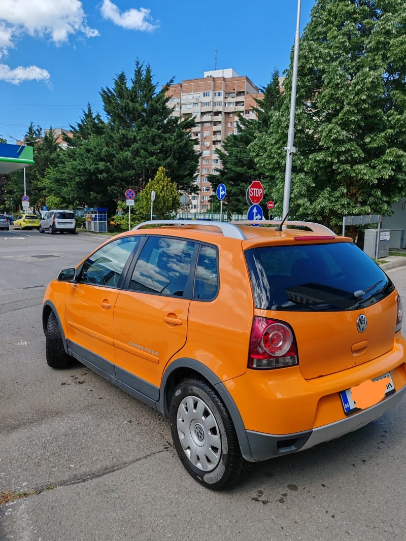 VW Polo, снимка 3 - Автомобили и джипове - 48174331