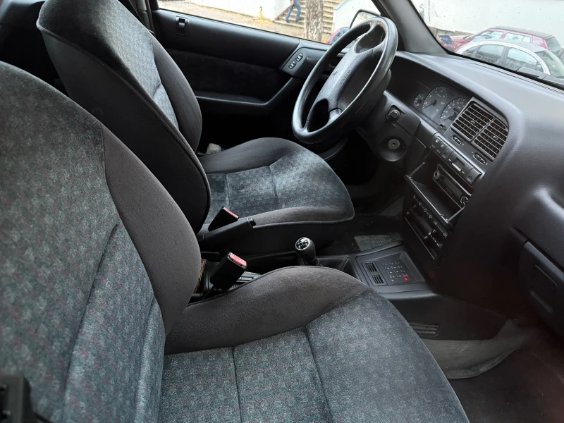 Citroen Xantia 1, 6 Tentation, снимка 7 - Автомобили и джипове - 52379743