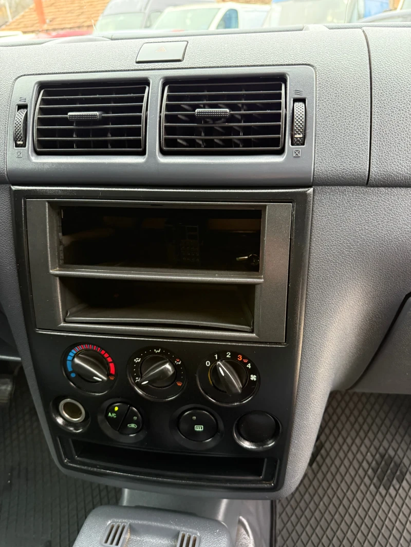 Ford Connect 1.8TDI ЛИЗИНГ, снимка 10 - Автомобили и джипове - 52737064