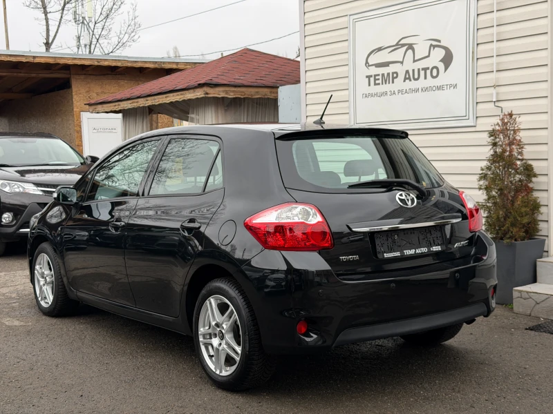 Toyota Auris 1.6i* СЪС СЕРВИЗНА ИСТОРИЯ, снимка 7 - Автомобили и джипове - 53512287