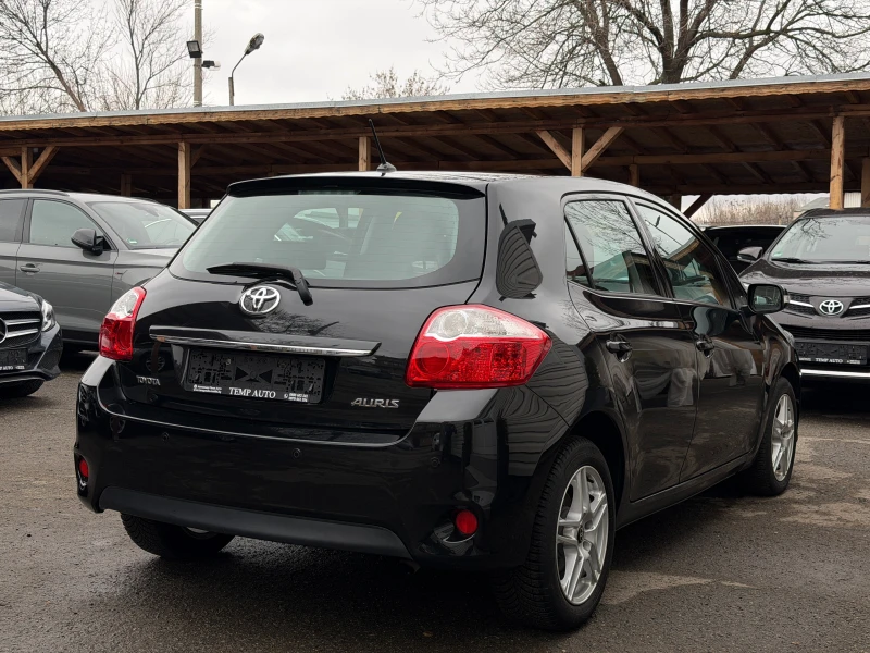 Toyota Auris 1.6i* СЪС СЕРВИЗНА ИСТОРИЯ, снимка 4 - Автомобили и джипове - 53512287