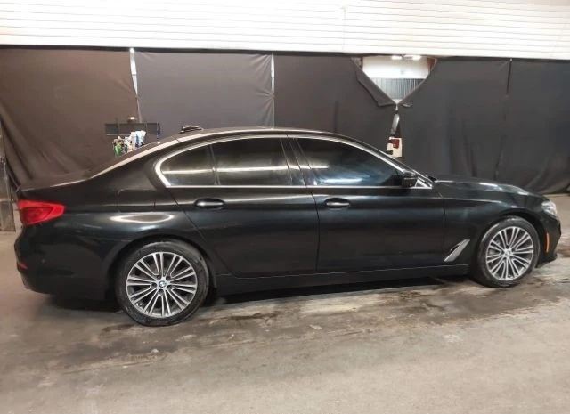 BMW 540 xDrive* Distronic* Ambient* Подгрев* Камери* , снимка 5 - Автомобили и джипове - 48764908