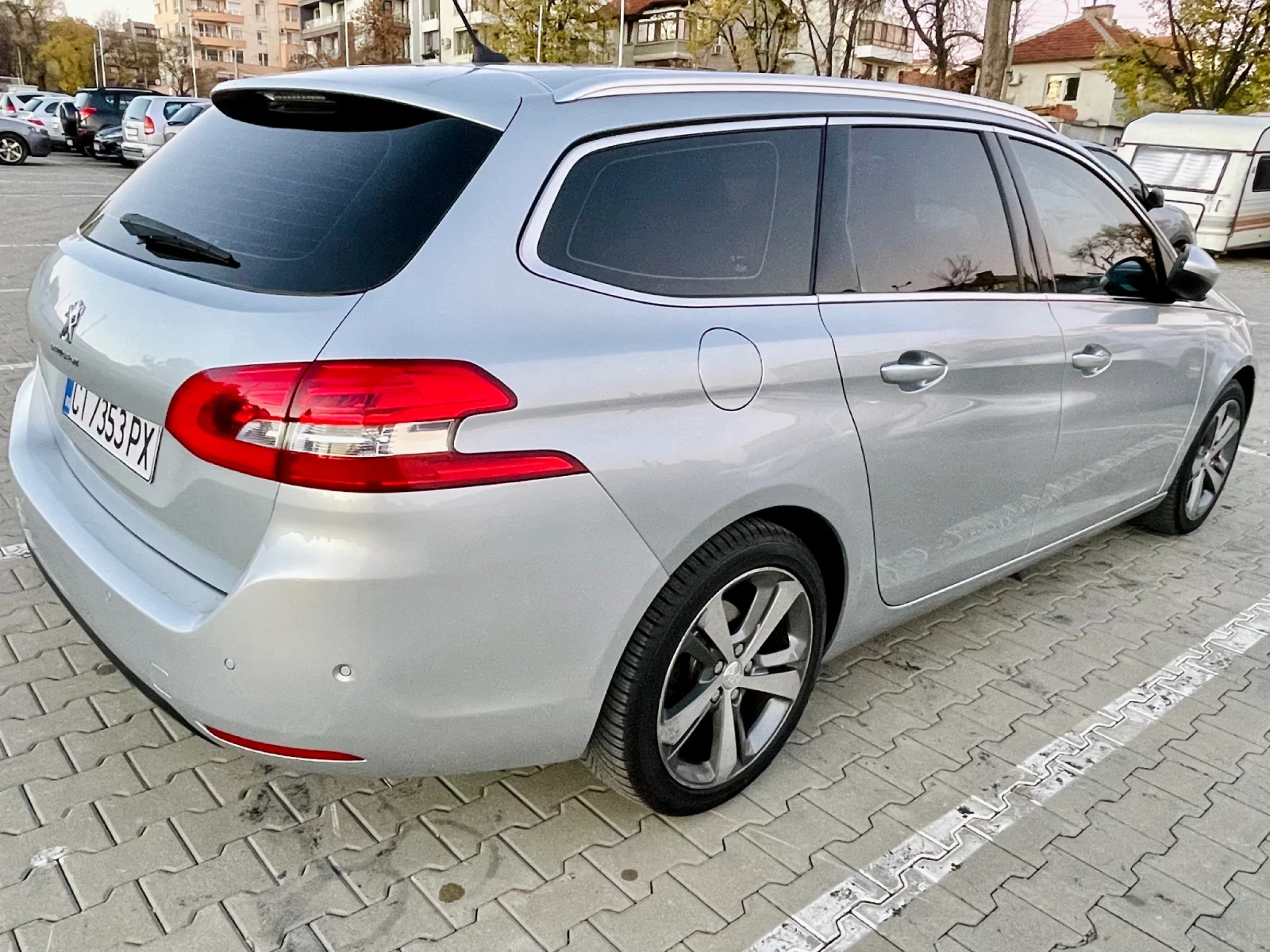 Peugeot 308 2.0HDI AUTO - изображение 4