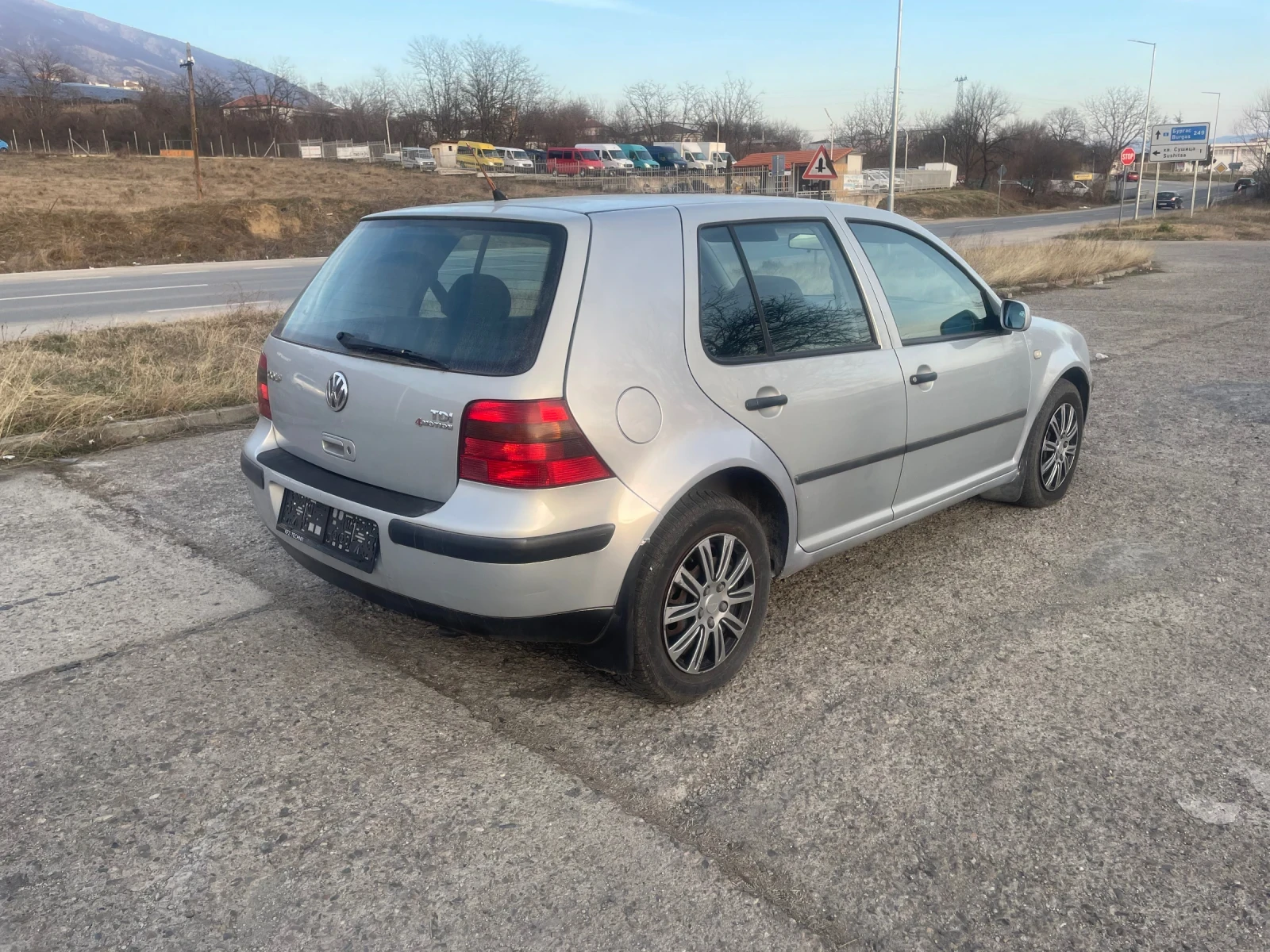 VW Golf 1.9 TDI 90 k.s. 4x4 - изображение 5