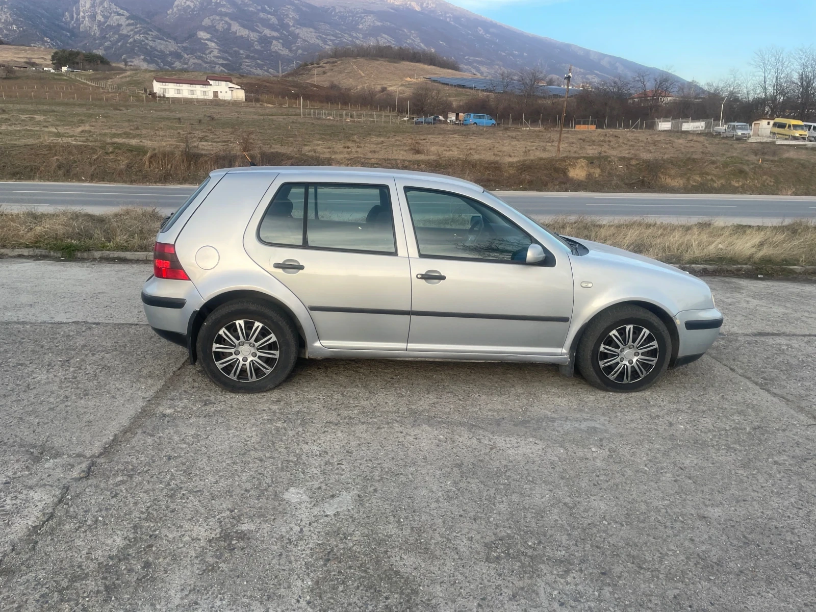 VW Golf 1.9 TDI 90 k.s. 4x4 - изображение 6