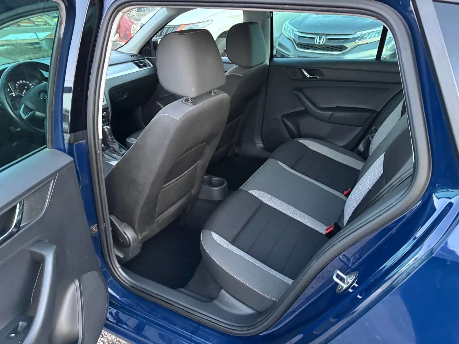 Skoda Rapid 1.4TDI DSG * ��������� * ������������ *  | Mobile.bg � ����������� 13