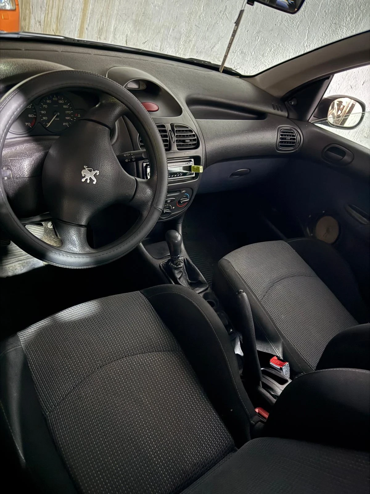 Peugeot 206 Peugeot 206 1.4 Бензин /ГАЗ - изображение 2
