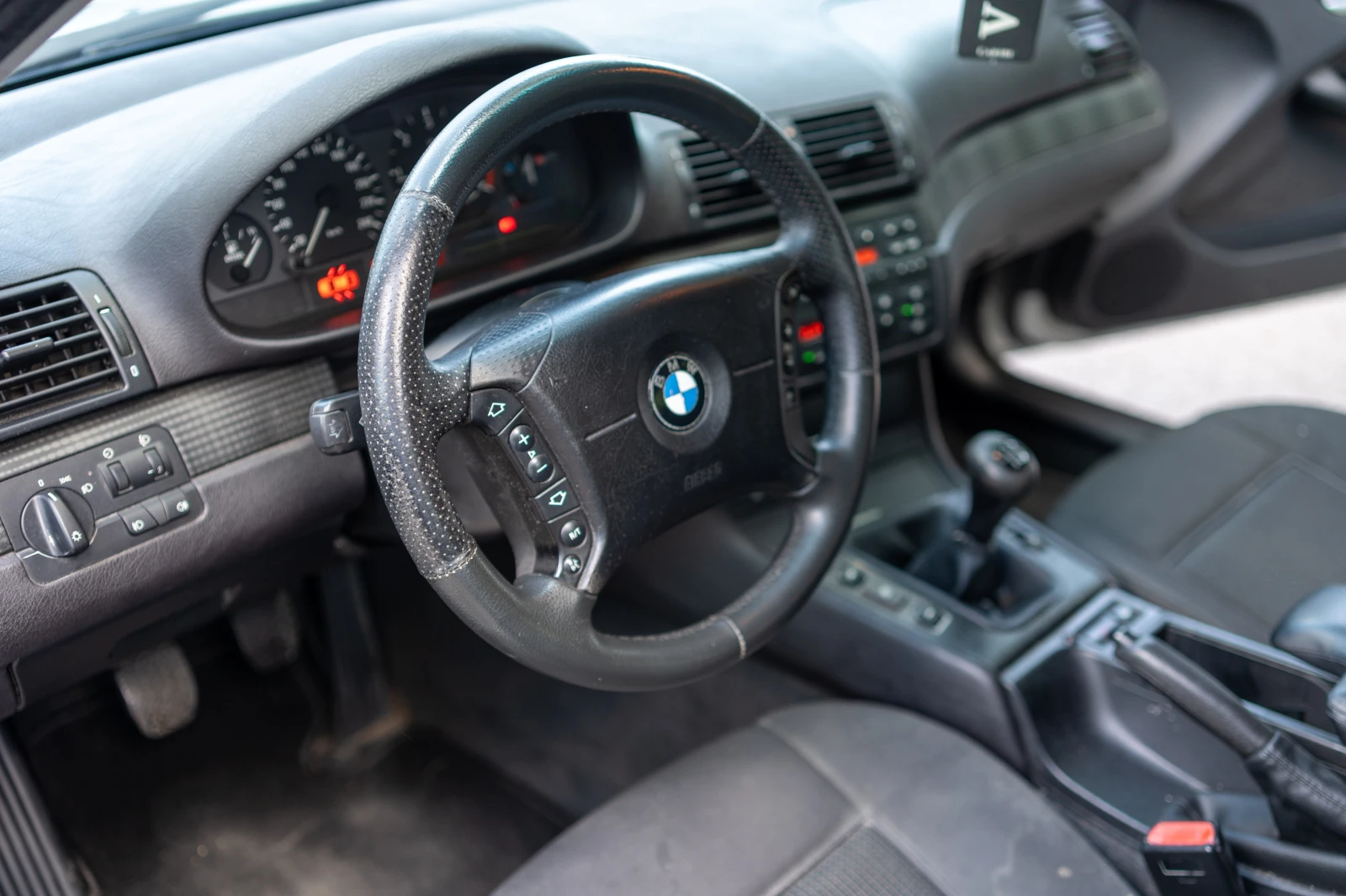 BMW 320  - изображение 8