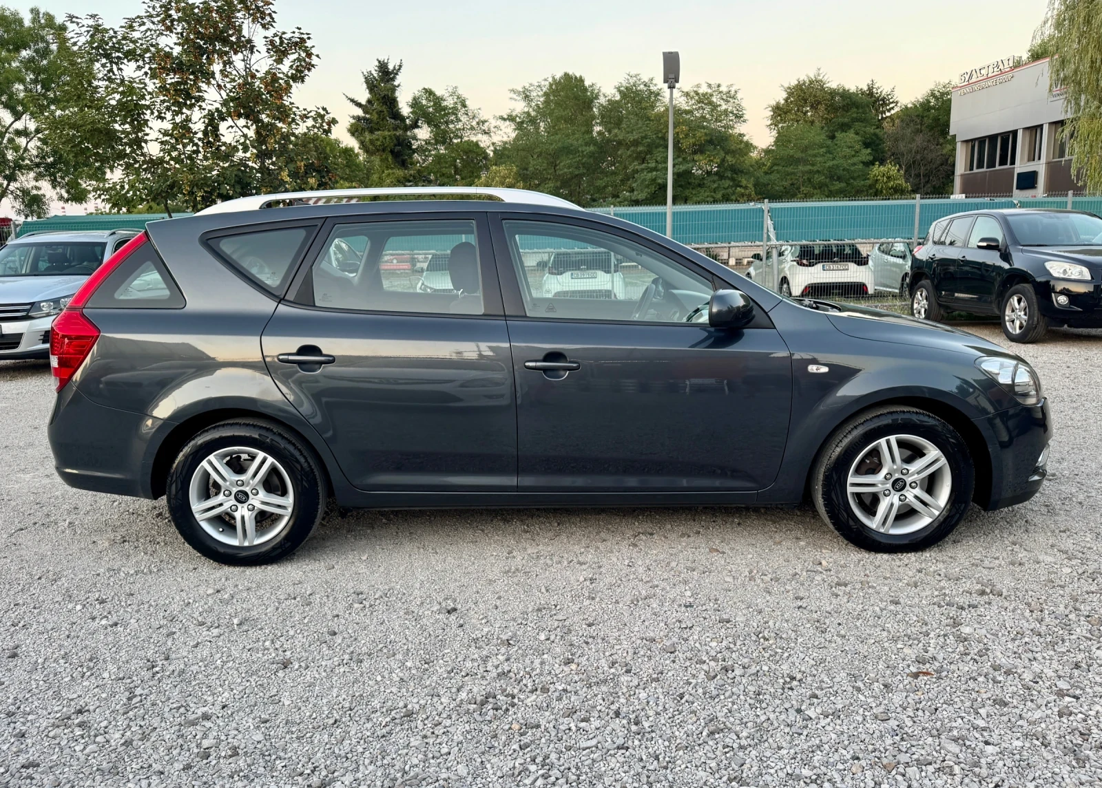 Kia Ceed 1.6i Seven 6скорости - изображение 5