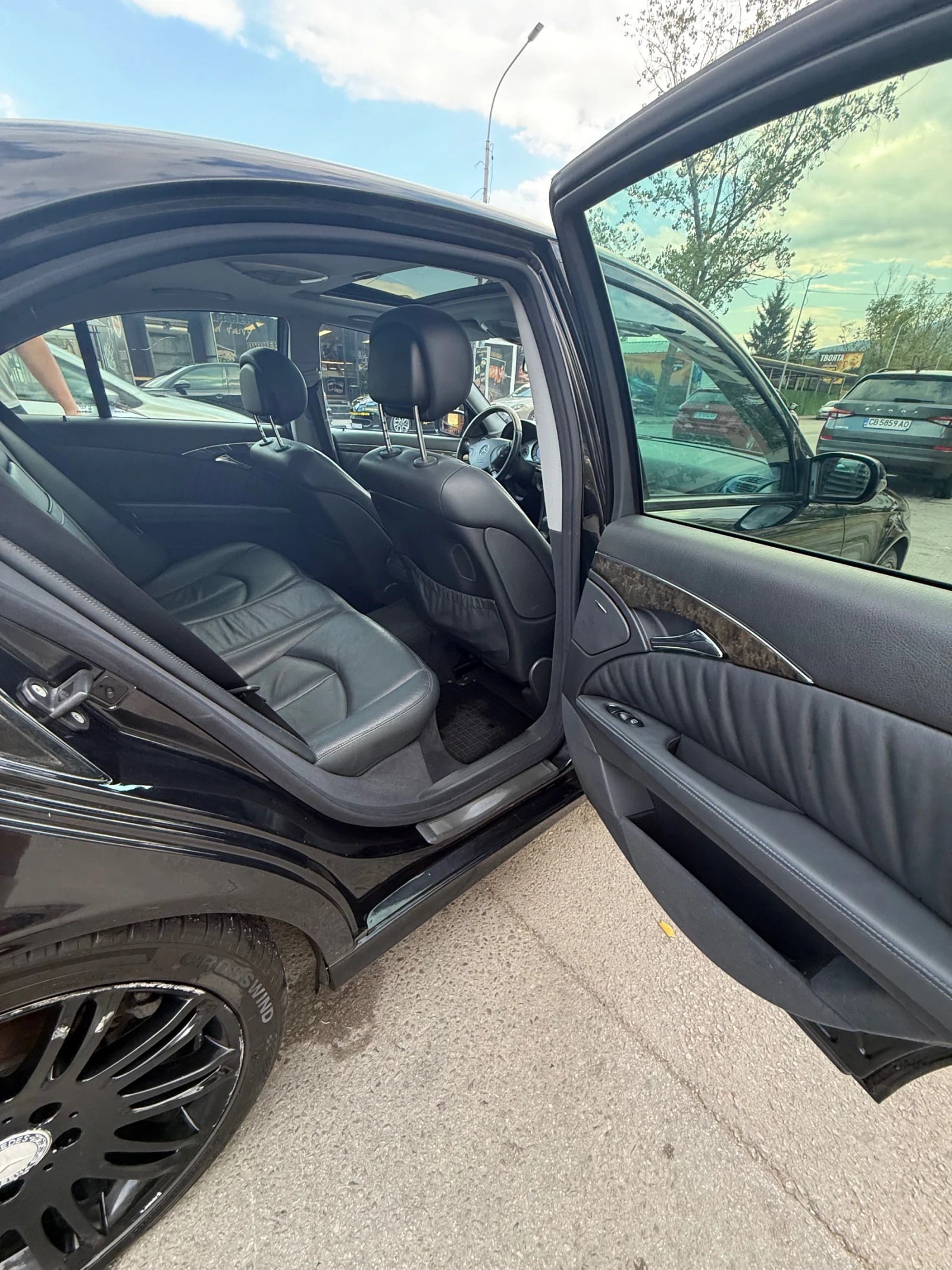 Mercedes-Benz E 320 Full екстри - изображение 3