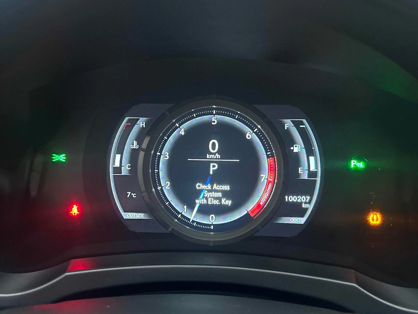 Lexus RC 350 AWD CARFAX    | Mobile.bg   7