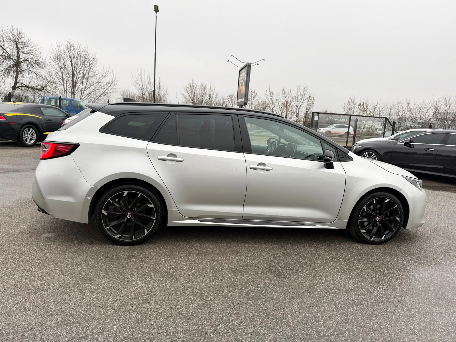 Toyota Corolla 2.0Hybrid GR-S-KAMERA-LED-XENON-DISTRONIK-ПОДГРЯВА - изображение 6