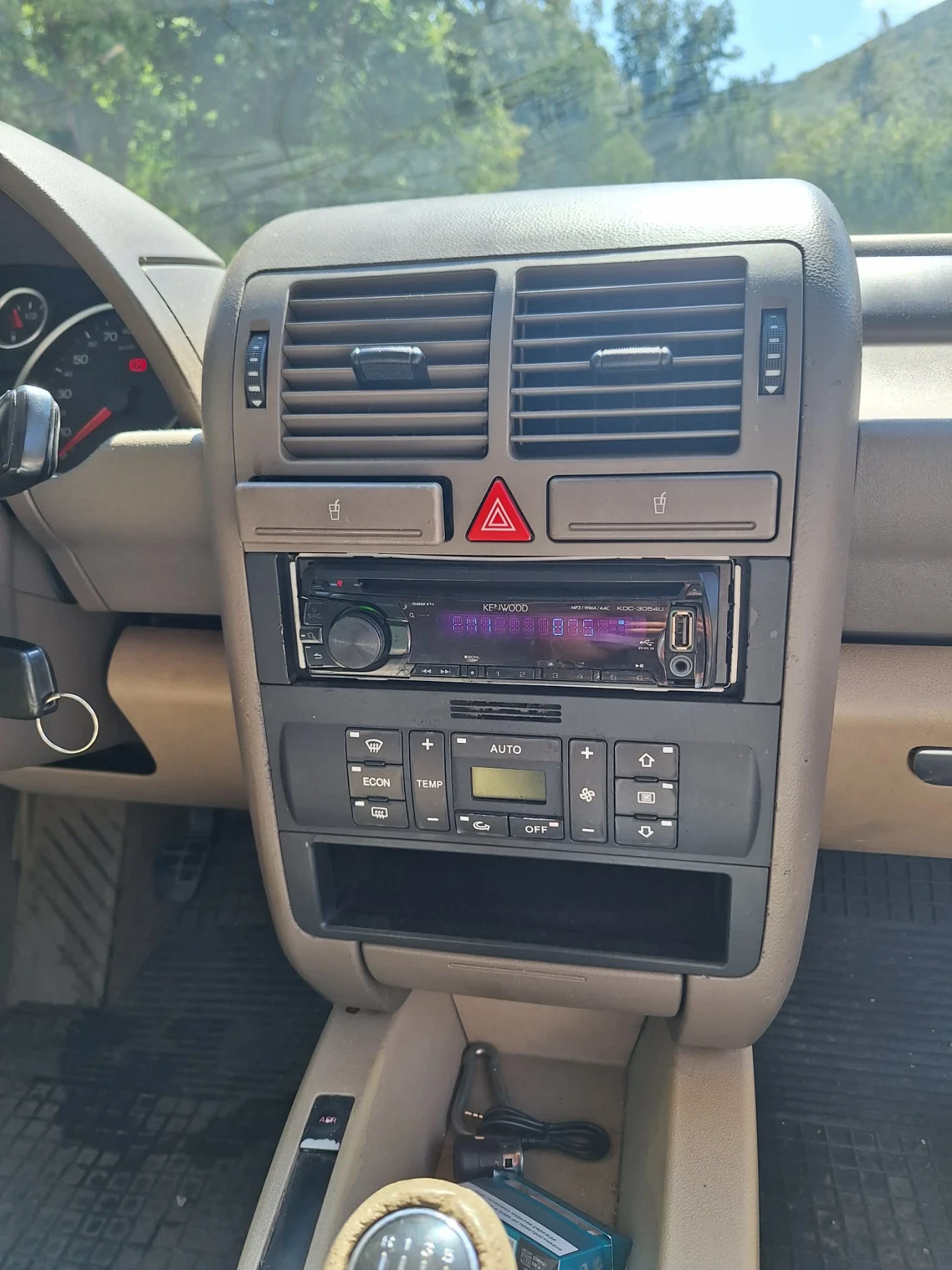 Audi A2 1.4, снимка 7 - Автомобили и джипове - 54044414