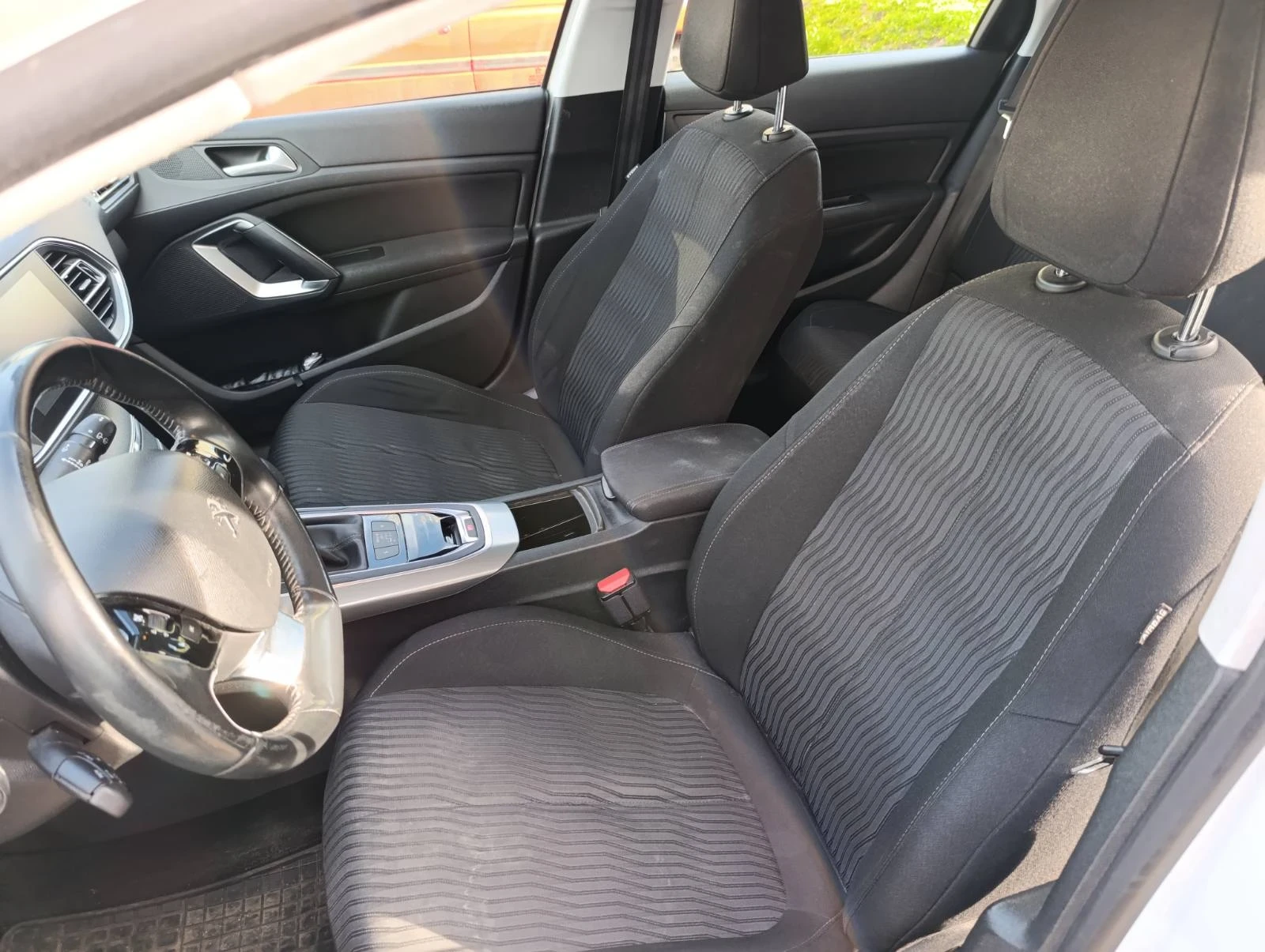 Peugeot 308, снимка 5 - Автомобили и джипове - 54115239