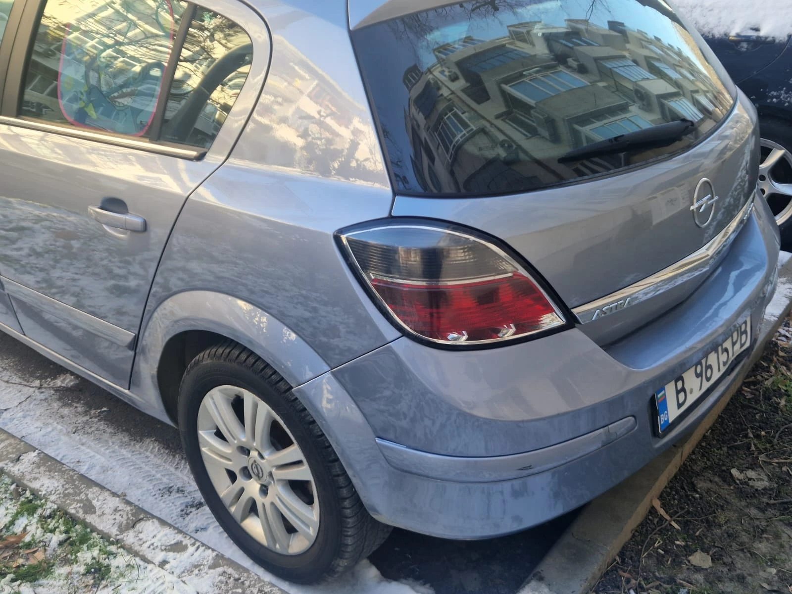 Opel Astra 1.9 CDTI, снимка 6 - Автомобили и джипове - 54414682