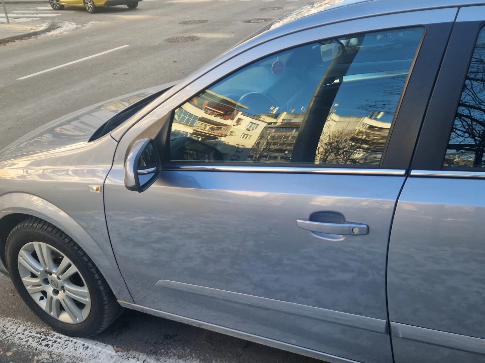 Opel Astra 1.9 CDTI, снимка 5 - Автомобили и джипове - 54414682