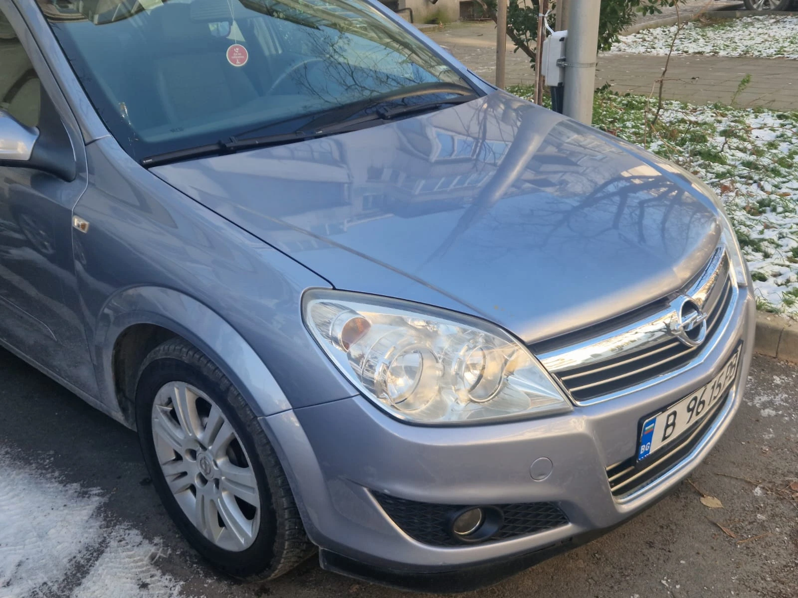 Opel Astra 1.9 CDTI, снимка 4 - Автомобили и джипове - 54414682