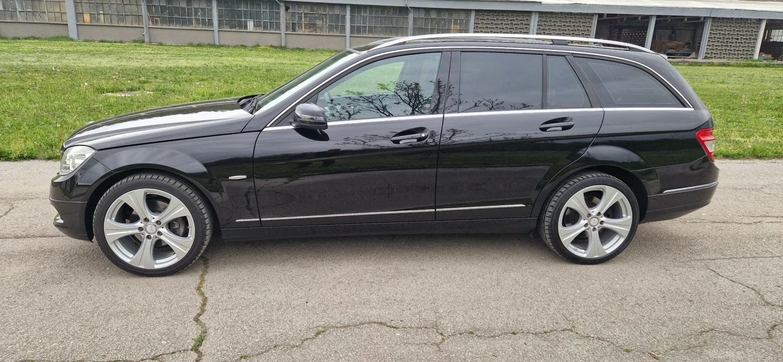 Mercedes-Benz C 220 C220 , снимка 2 - Автомобили и джипове - 54556475