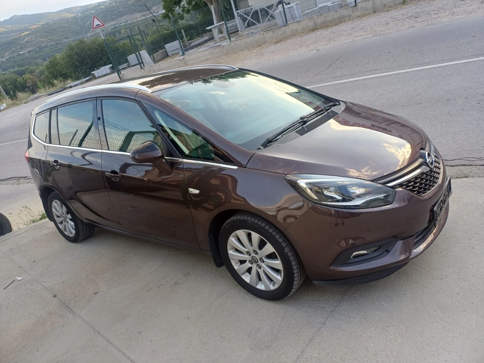 Opel Zafira 1.6 metan, снимка 14 - Автомобили и джипове - 55075680