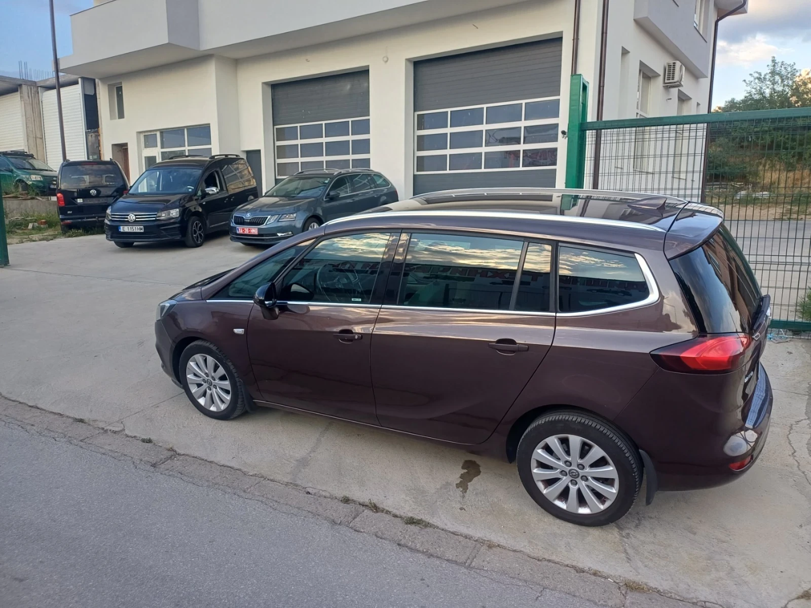 Opel Zafira 1.6 metan, снимка 11 - Автомобили и джипове - 55075680
