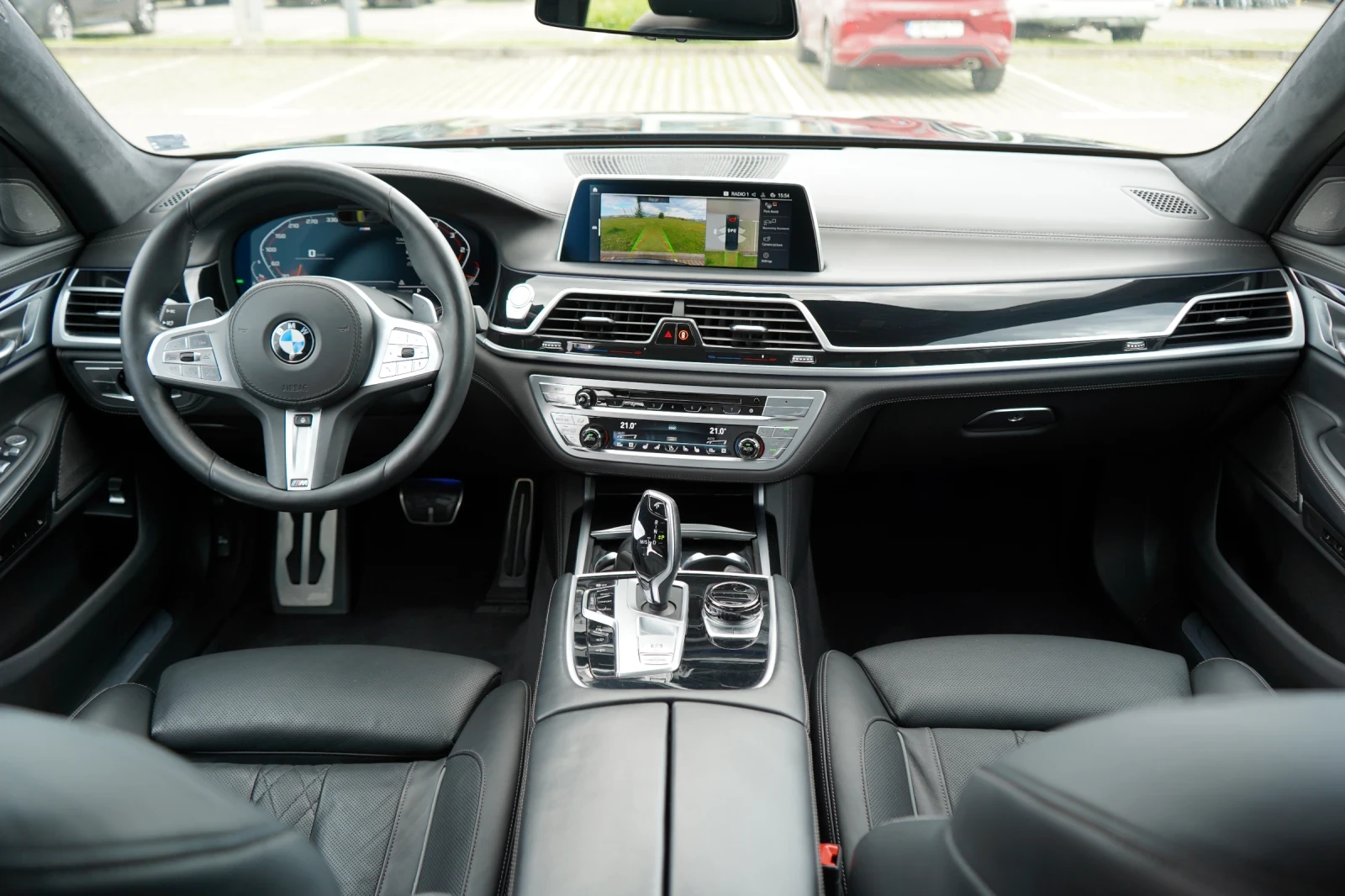 BMW 740 xDRIVE* LONG* INDIVIDUAL* M-PACK* DISTR* 360 CAM* , снимка 14 - Автомобили и джипове - 55177405