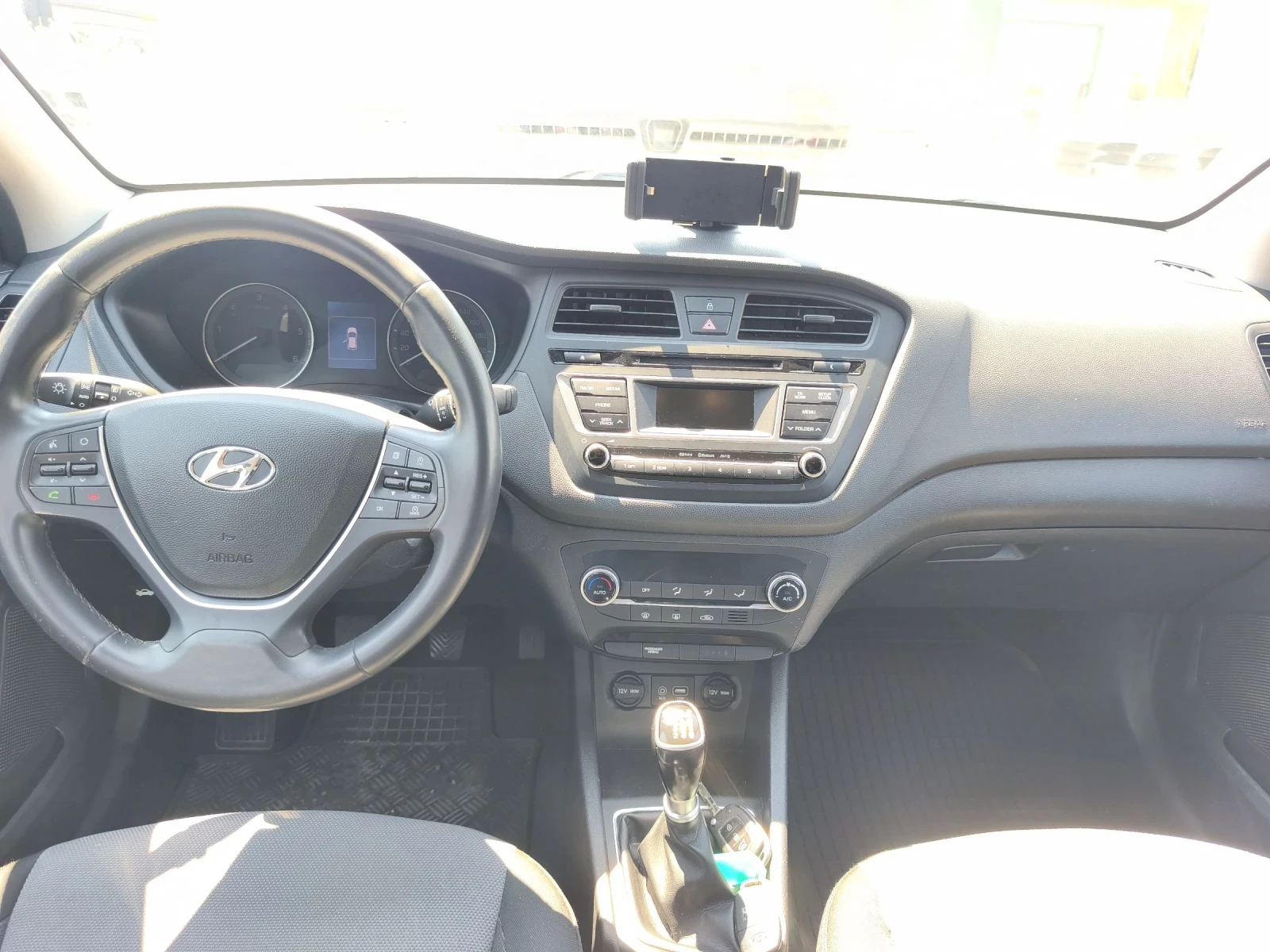 Hyundai I20 1.4crdi 90hp, снимка 17 - Автомобили и джипове - 55201028