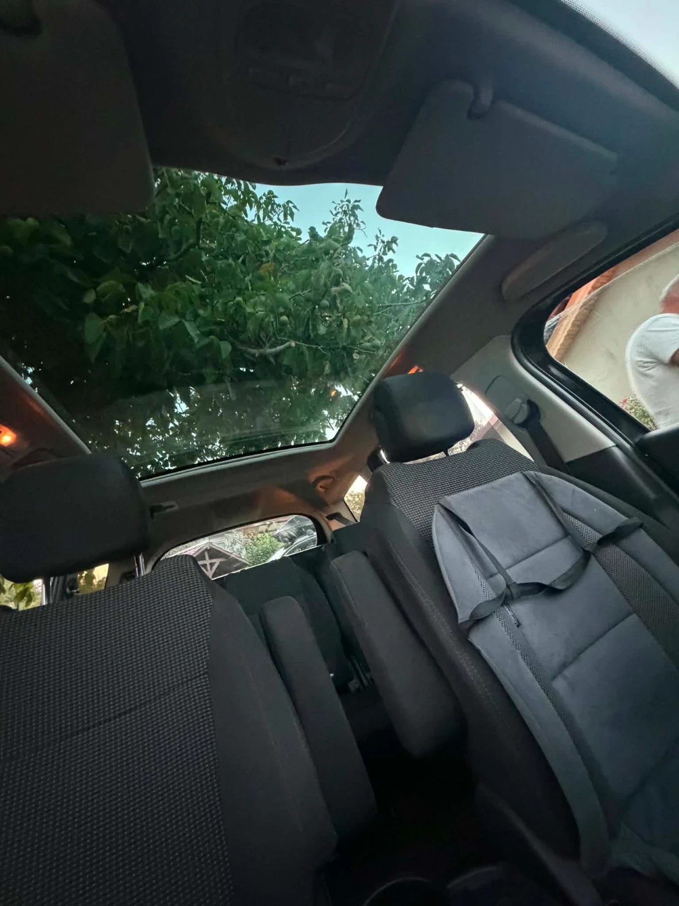 Peugeot 5008, снимка 9 - Автомобили и джипове - 55630828