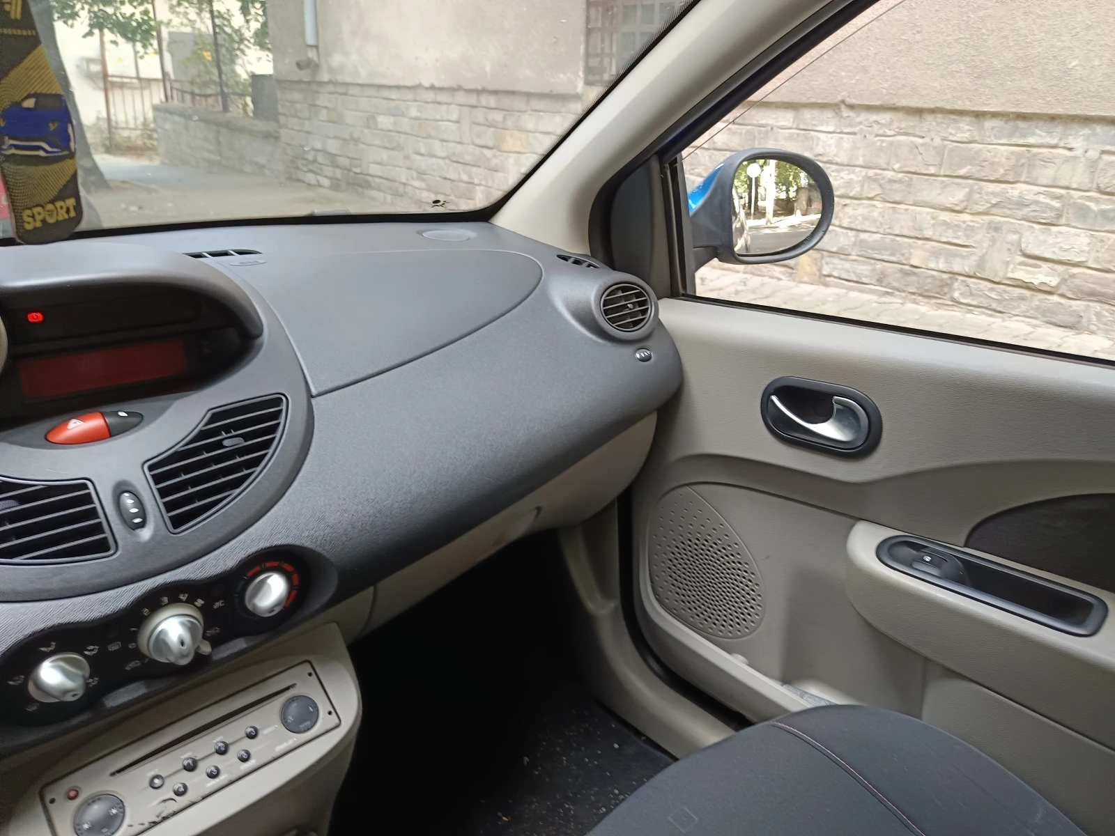 Renault Twingo, снимка 7 - Автомобили и джипове - 56091684