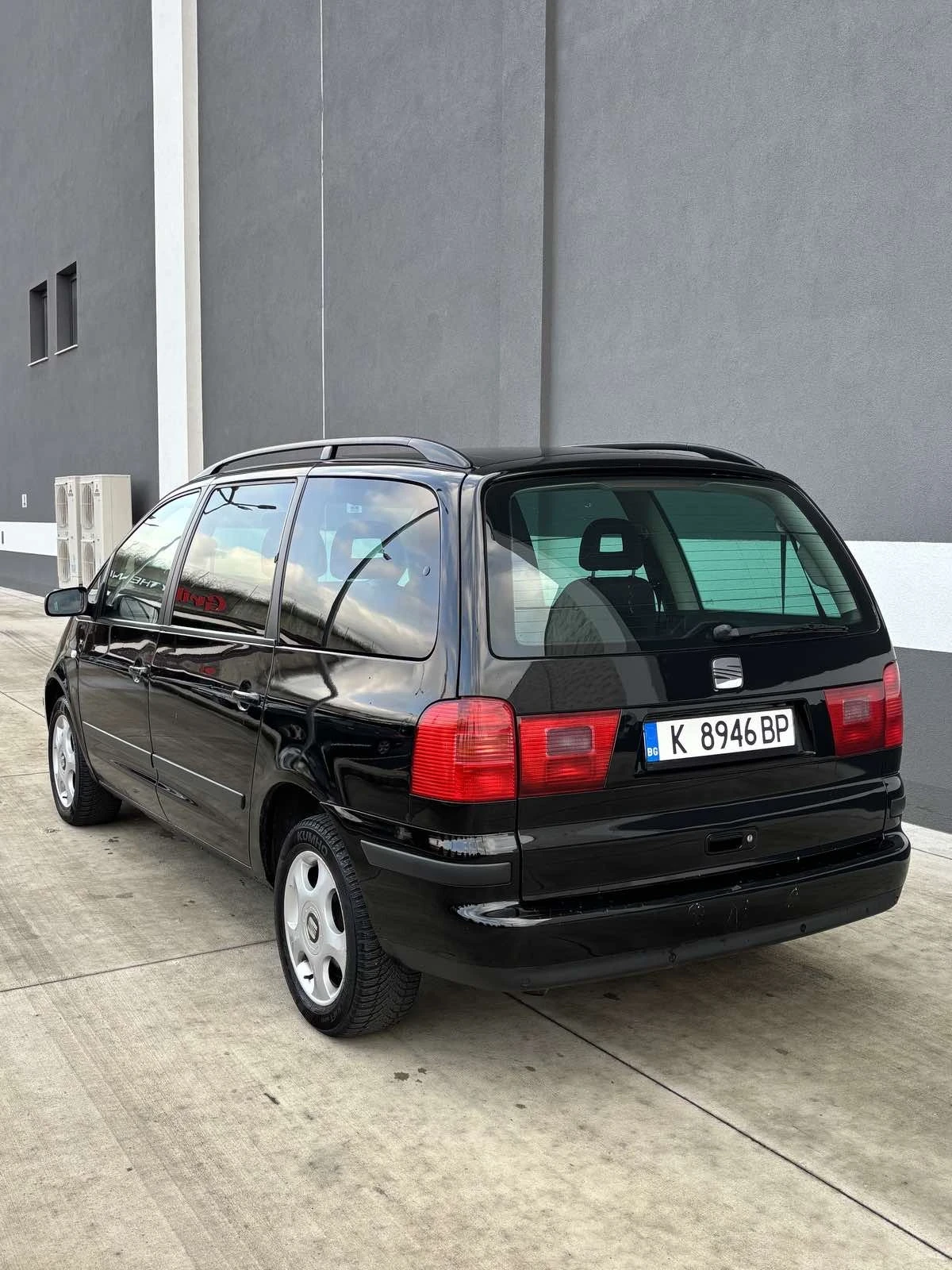 VW Sharan 1900 TD 116 k, снимка 6 - Автомобили и джипове - 56298740