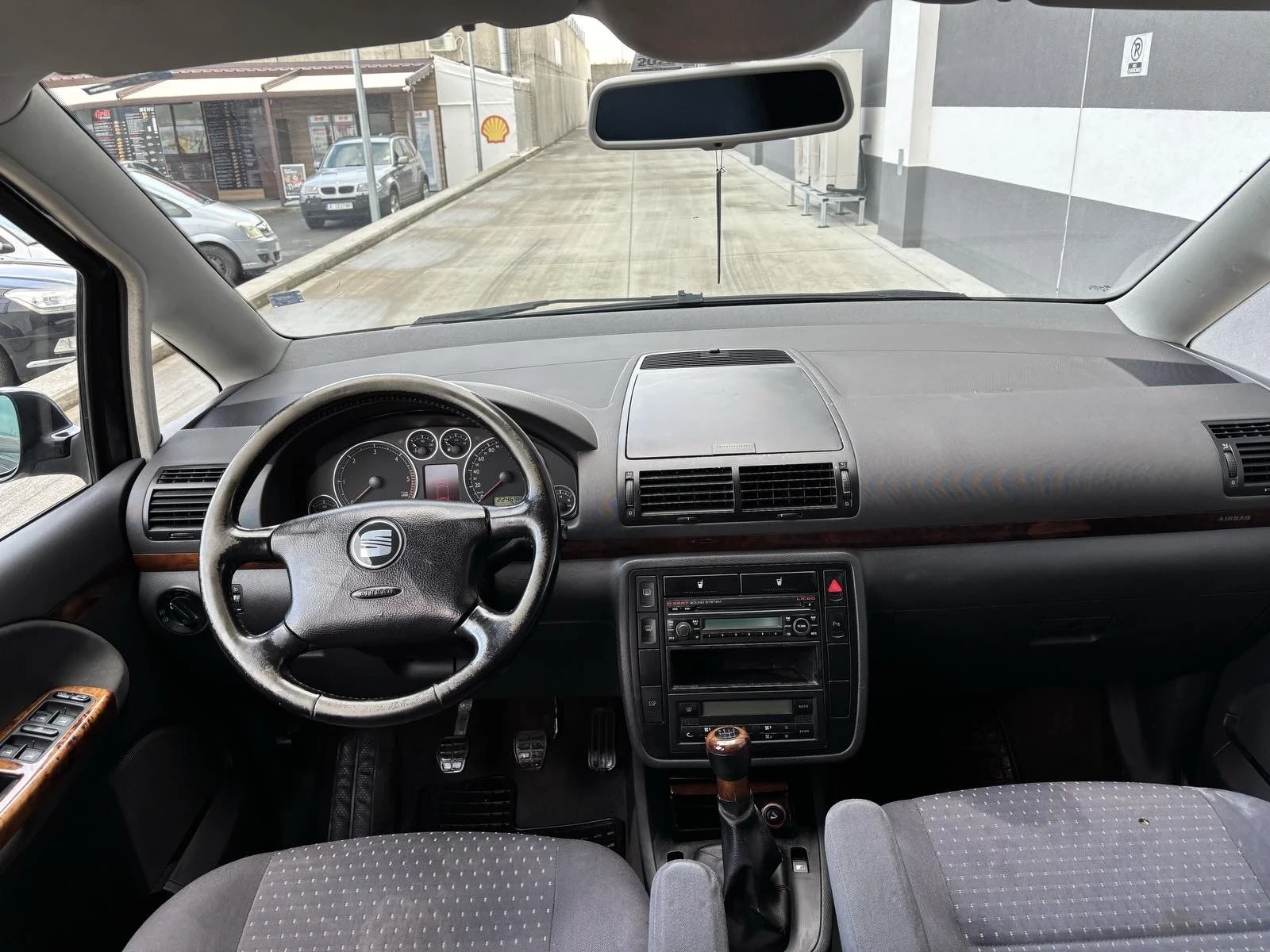 VW Sharan 1900 TD 116 k, снимка 7 - Автомобили и джипове - 56298740