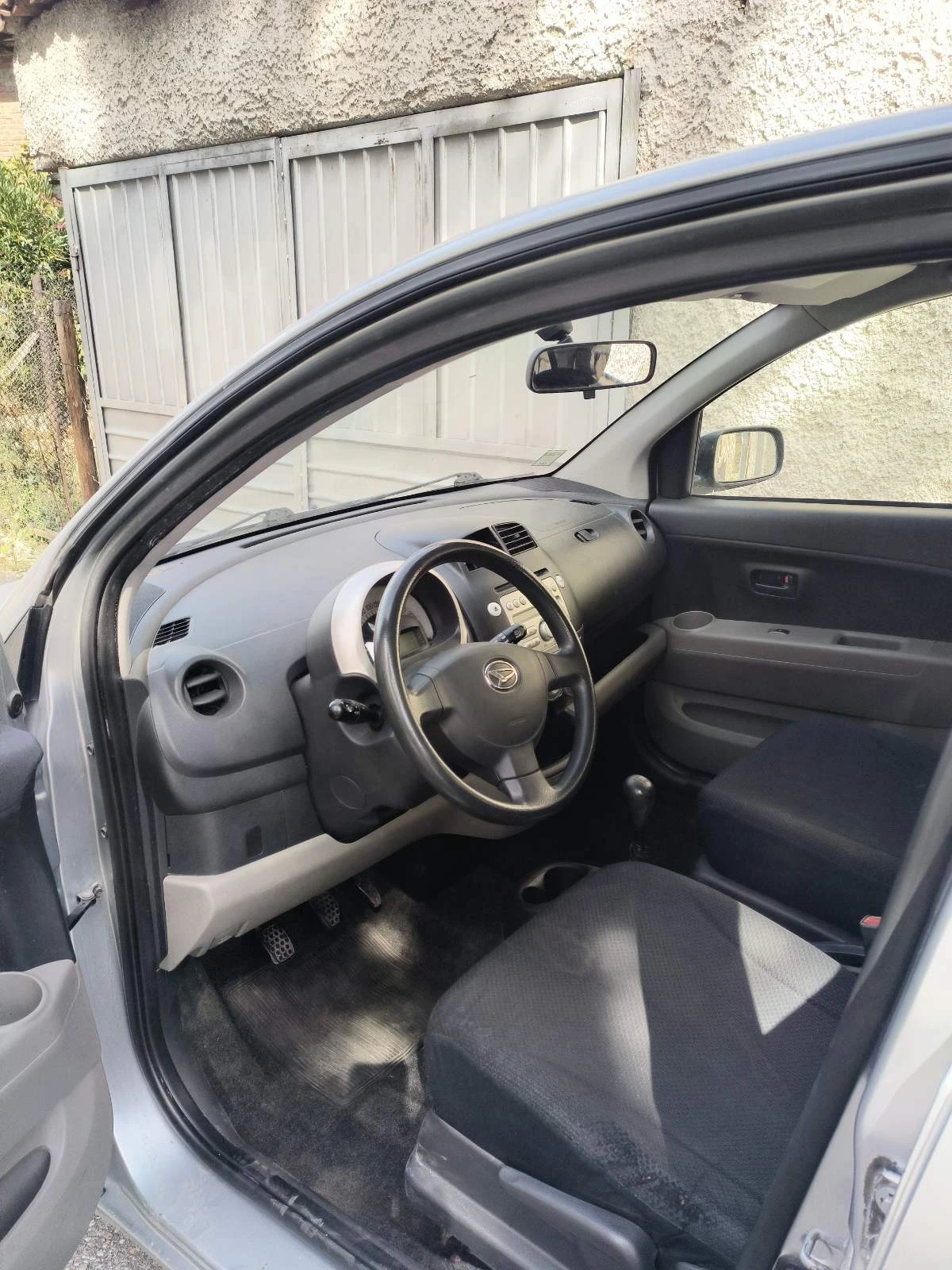 Daihatsu Sirion, снимка 7 - Автомобили и джипове - 56561241