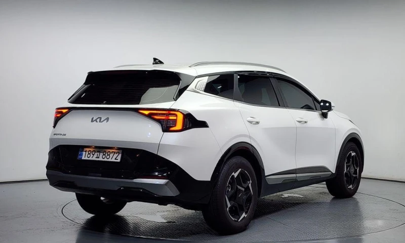 Kia Sportage Gasoline 1.6 Turbo 2WD Signature, снимка 2 - Автомобили и джипове - 51992860