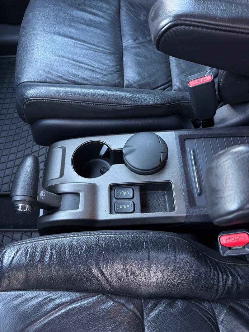 Honda Cr-v CR-V 2.0I 150к.с. 4х4 Facelift 97000км., снимка 8 - Автомобили и джипове - 52596335