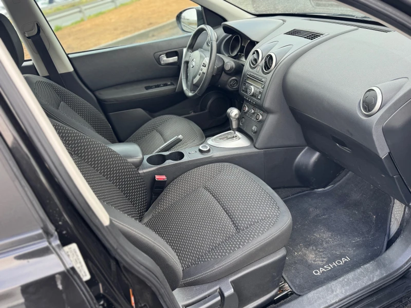 Nissan Qashqai * Автомат* , снимка 6 - Автомобили и джипове - 52887689