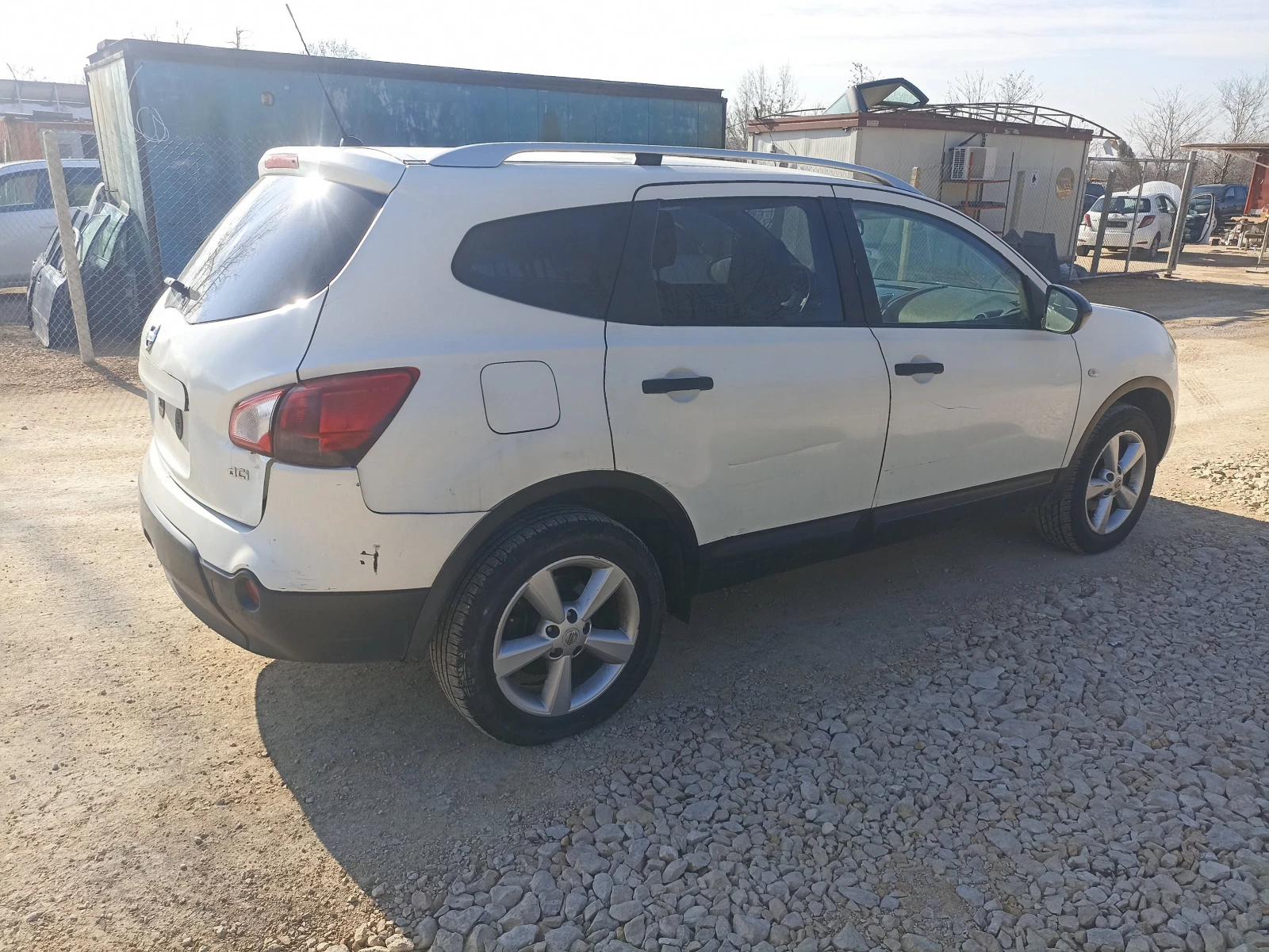 Nissan Qashqai 1,5 DCI - изображение 3