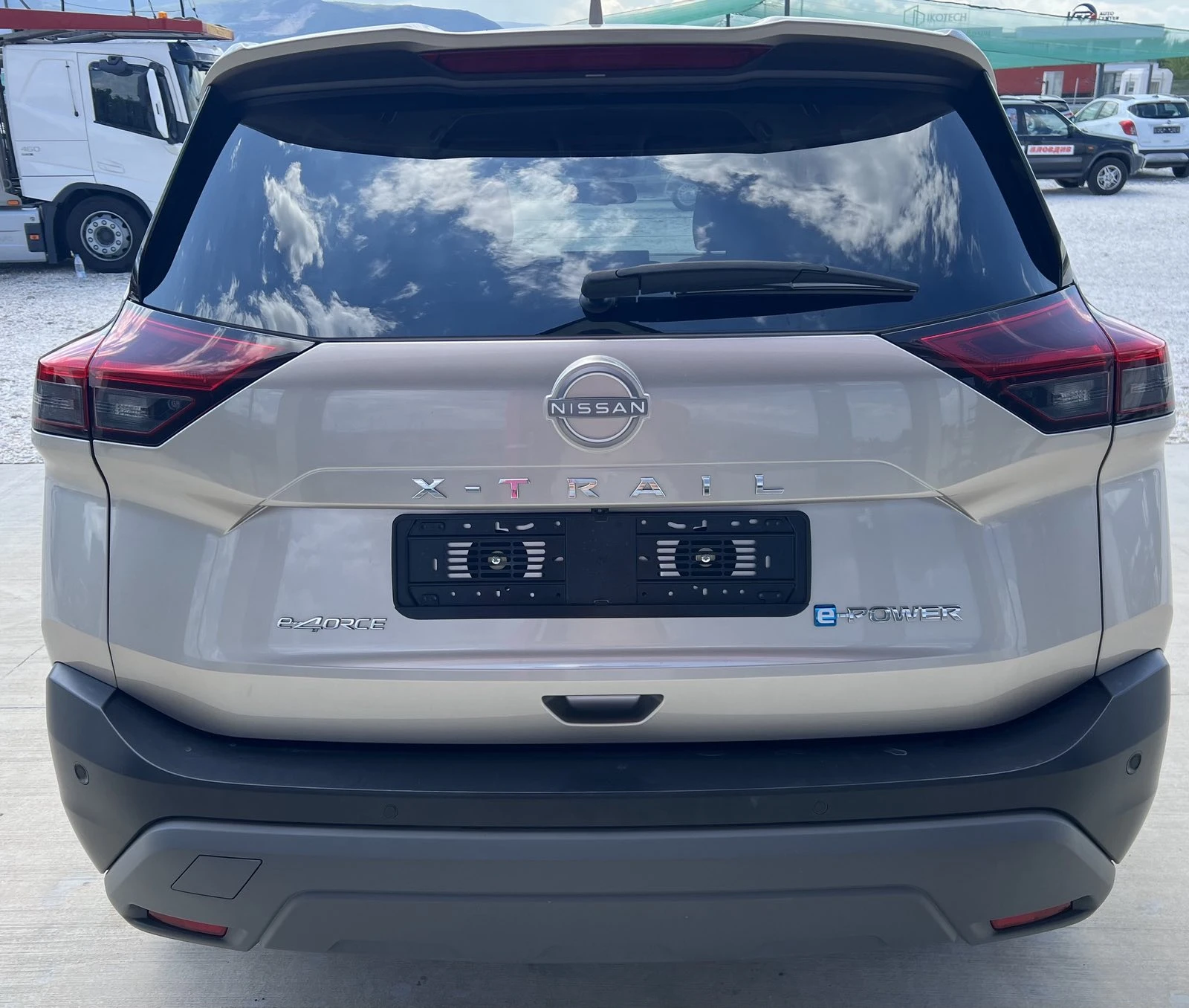 Nissan X-trail E-4ORCE 4WD ПРОДАДЕНО - изображение 6