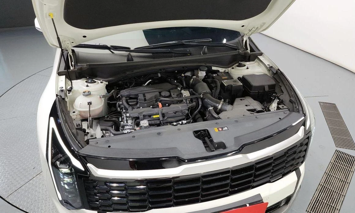 Kia Sportage Gasoline 1.6 Turbo 2WD Signature - изображение 6
