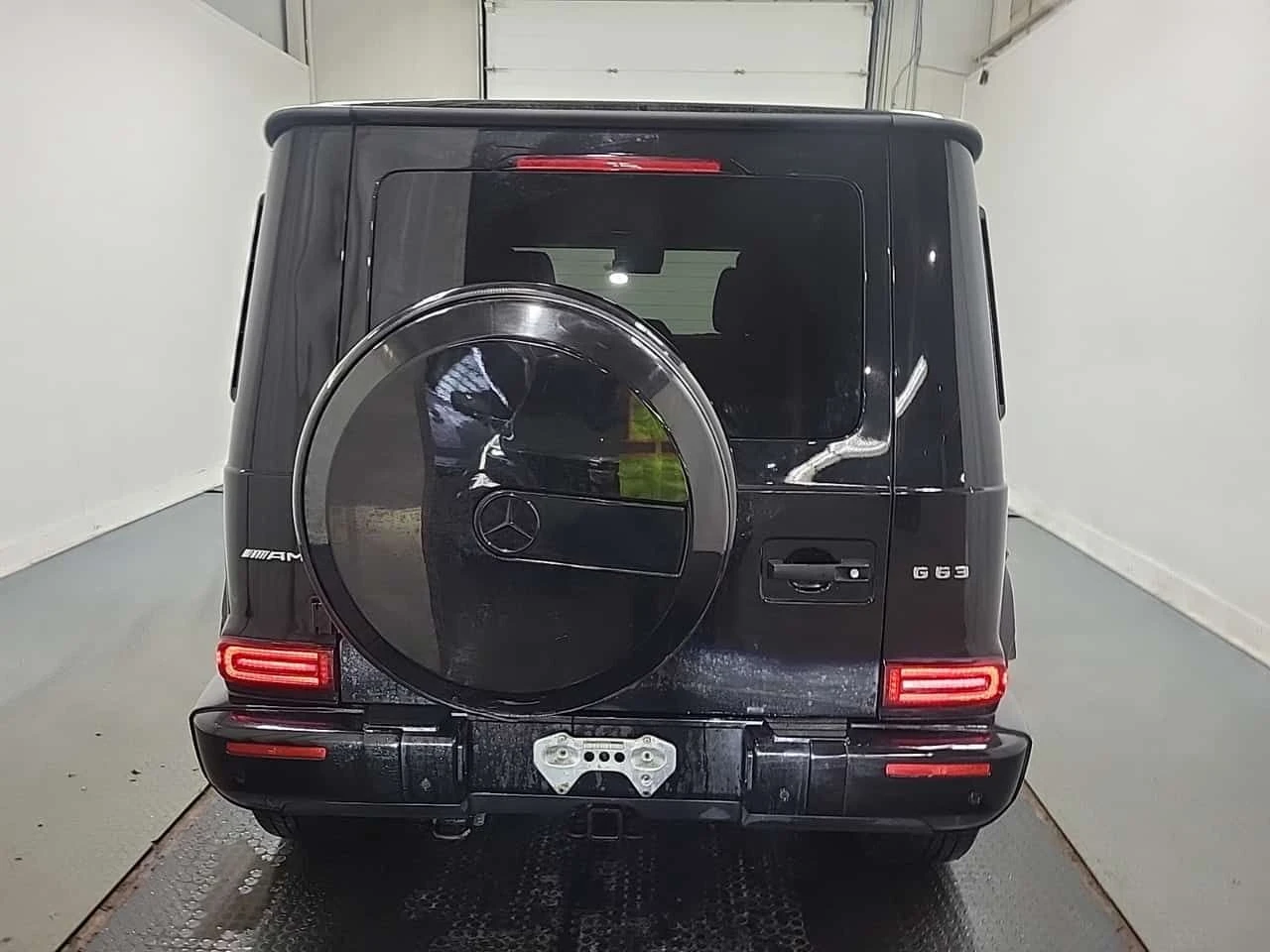 Mercedes-Benz G 63 AMG * МАСАЖ* ПОДГРЕВ* ДИСТРОНИК* ОБДУХВАНЕ* ДВА КЛЮЧА*, снимка 5 - Автомобили и джипове - 54076875