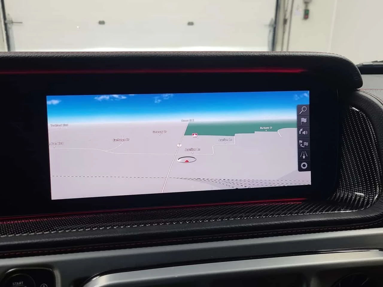 Mercedes-Benz G 63 AMG * МАСАЖ* ПОДГРЕВ* ДИСТРОНИК* ОБДУХВАНЕ* ДВА КЛЮЧА*, снимка 11 - Автомобили и джипове - 54076875