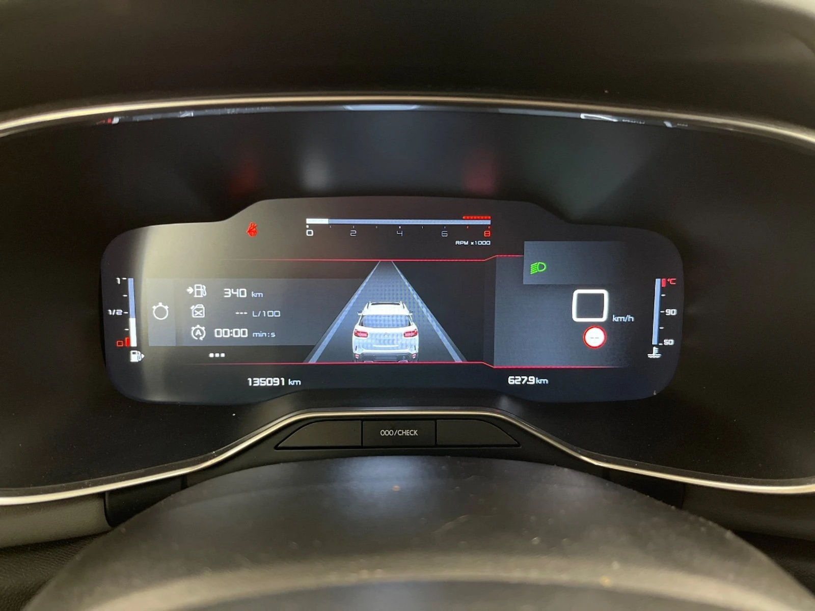 Citroen C5 Aircross 1.2i Business Plus, снимка 9 - Автомобили и джипове - 54106119