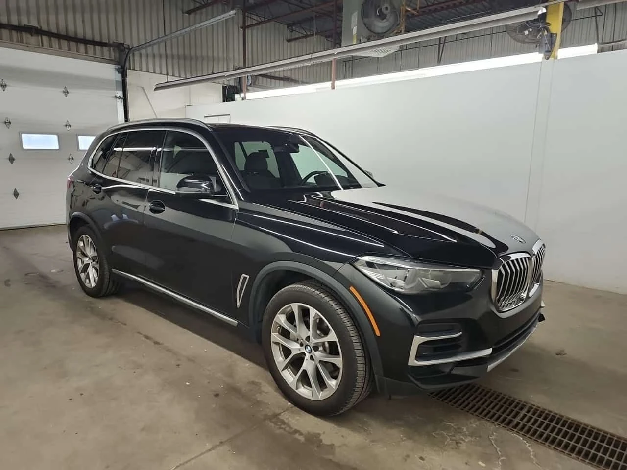 BMW X5 * XDRIVE40I * PANO * ПОДГРЕВИ * 2 КЛЮЧА * CARFAX, снимка 2 - Автомобили и джипове - 54129286
