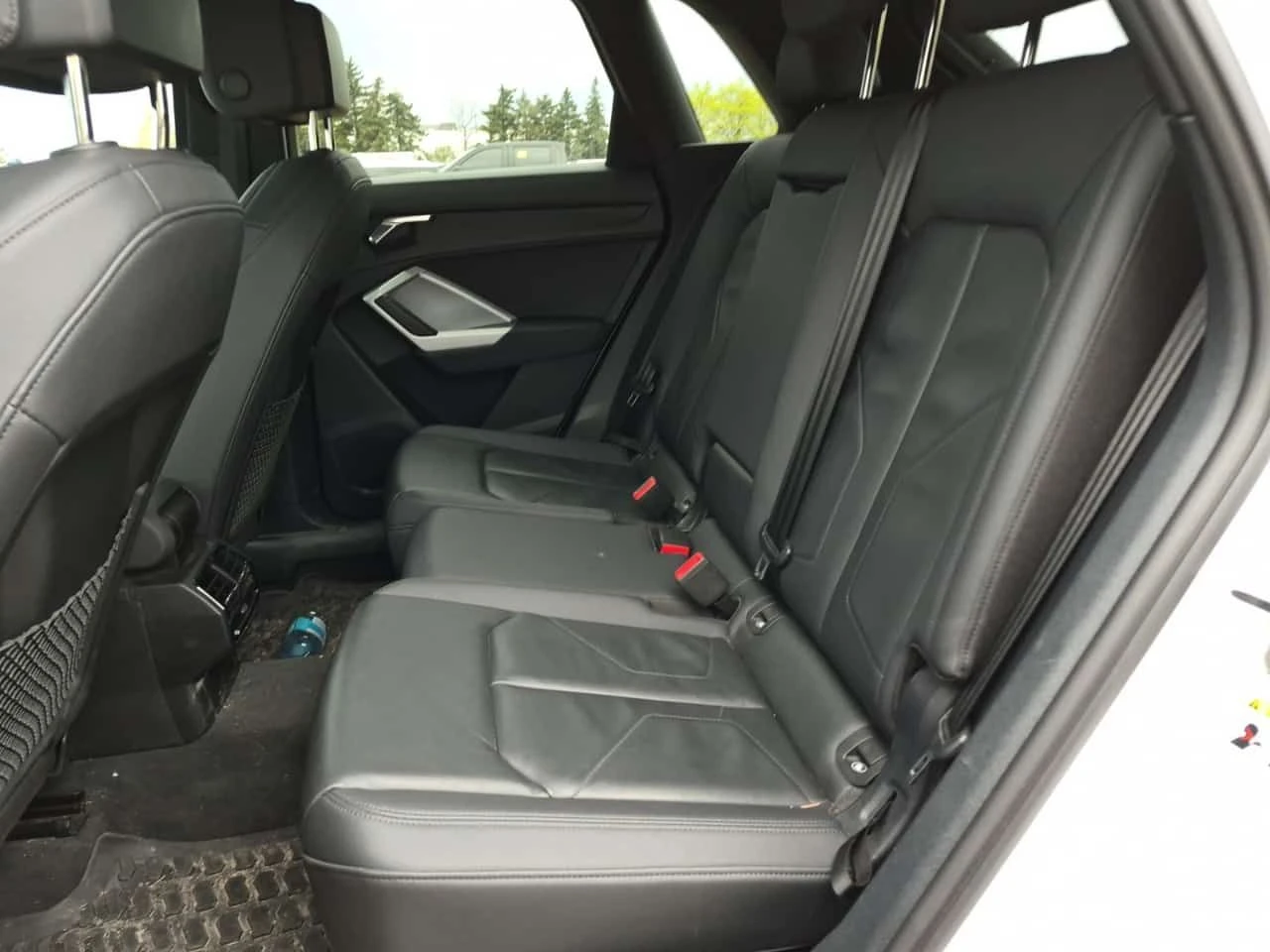 Audi Q3 * KOMFORT * CARFAX * 2 КЛЮЧА * ПАНОРАМА * , снимка 11 - Автомобили и джипове - 54369424