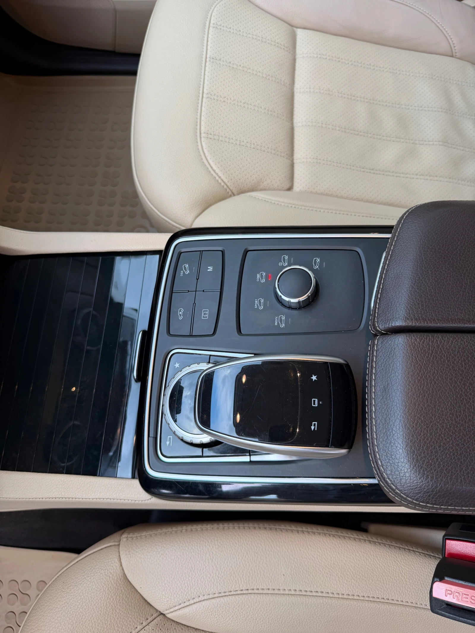 Mercedes-Benz GLE 350 AMG , снимка 11 - Автомобили и джипове - 55094087