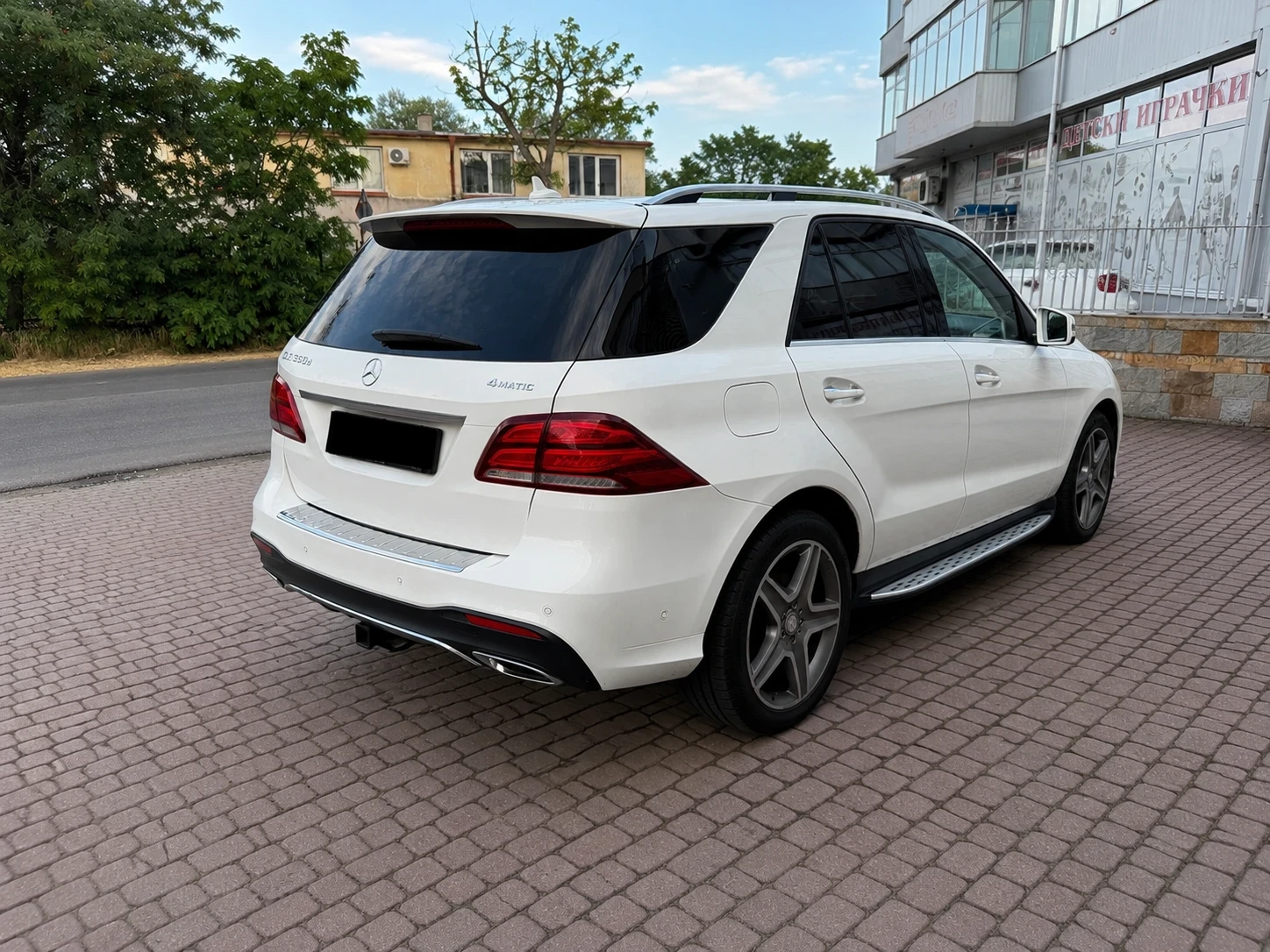 Mercedes-Benz GLE 350 AMG , снимка 3 - Автомобили и джипове - 55094087
