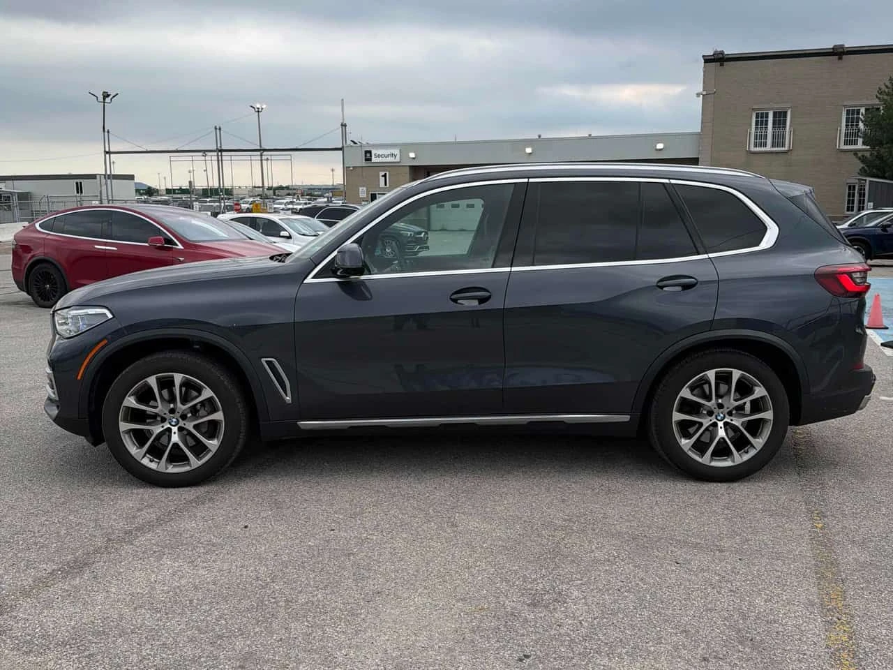 BMW X5 * xDrive40i * CARFAX * ЦЕНА ДО БГ, снимка 2 - Автомобили и джипове - 55328218