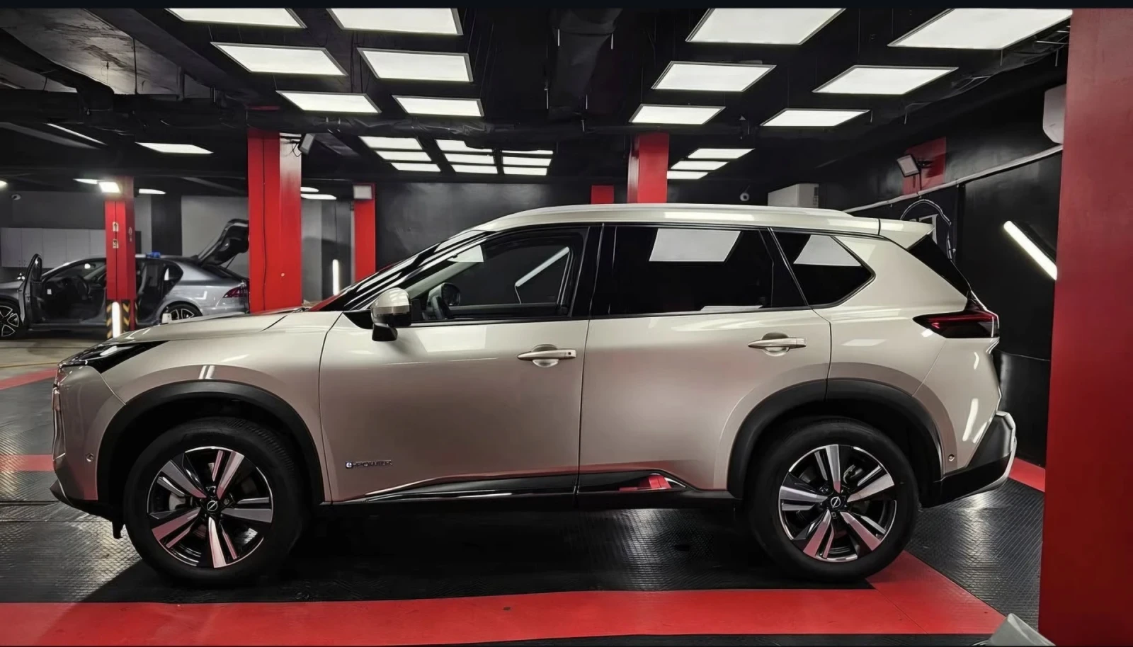 Nissan X-trail e-POWER Tekna plus, снимка 5 - Автомобили и джипове - 55449558
